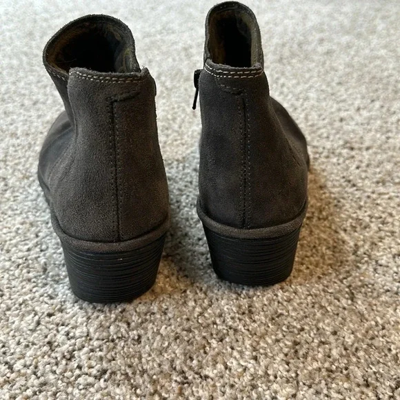 Fly London WEZO Suede Booties, EUC, Size 37 - Picture 3 of 7